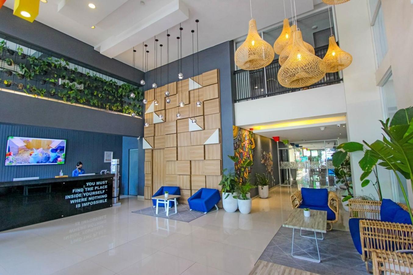 Hotel Dafam Fortuna Seturan Maguwo Exterior foto