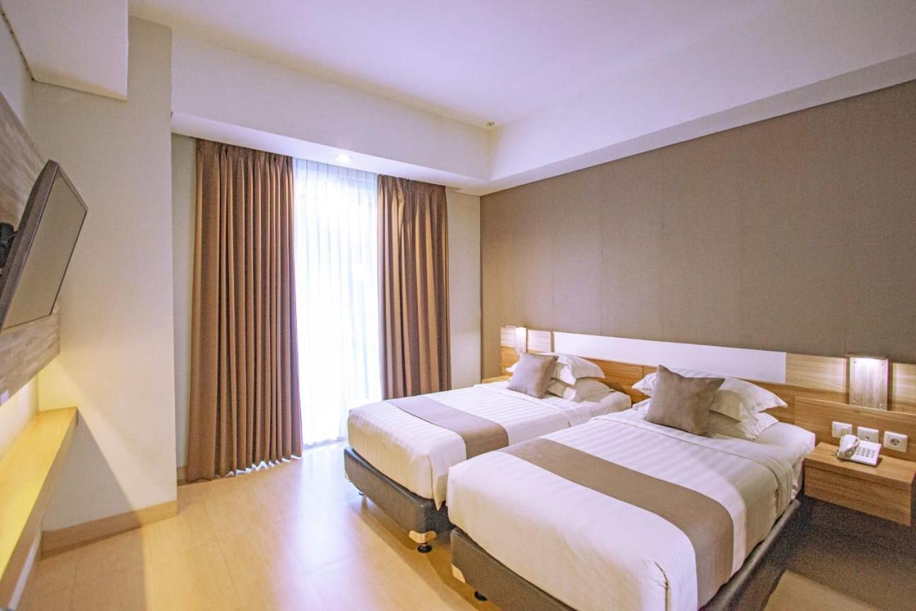 Hotel Dafam Fortuna Seturan Maguwo Exterior foto