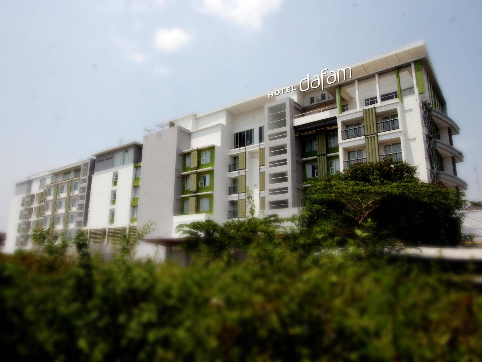 Hotel Dafam Fortuna Seturan Maguwo Exterior foto